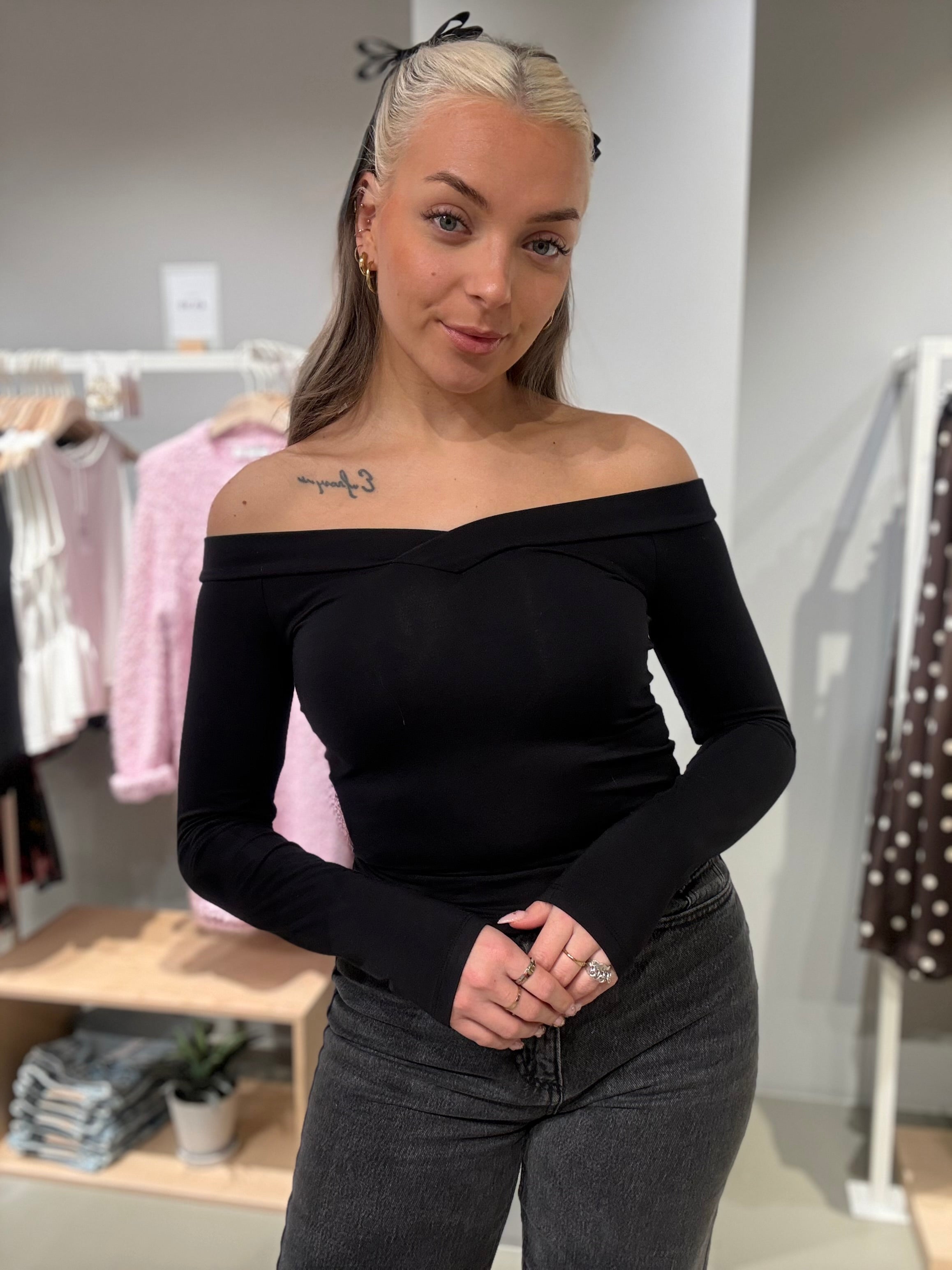 PCMALIVA Top - Black